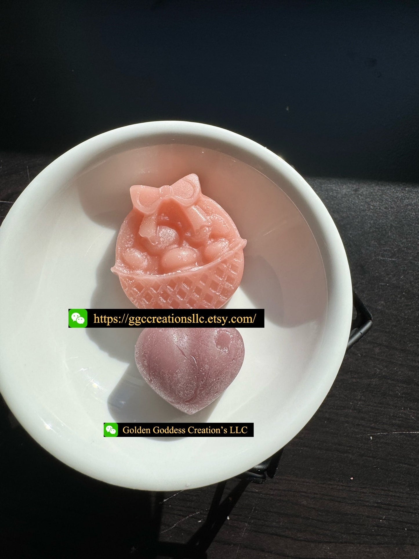 STRONG SCENTED ~ Mysterious Lady Wax Melts ~ Surprise Aroma!